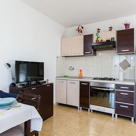 Apartment Kineski Zid Split
